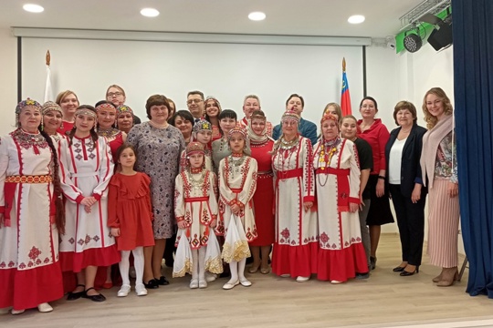Специалист республиканской детско-юношеской библиотеки приняла участие в открытии  Недели чувашской культуры в г. Владимир