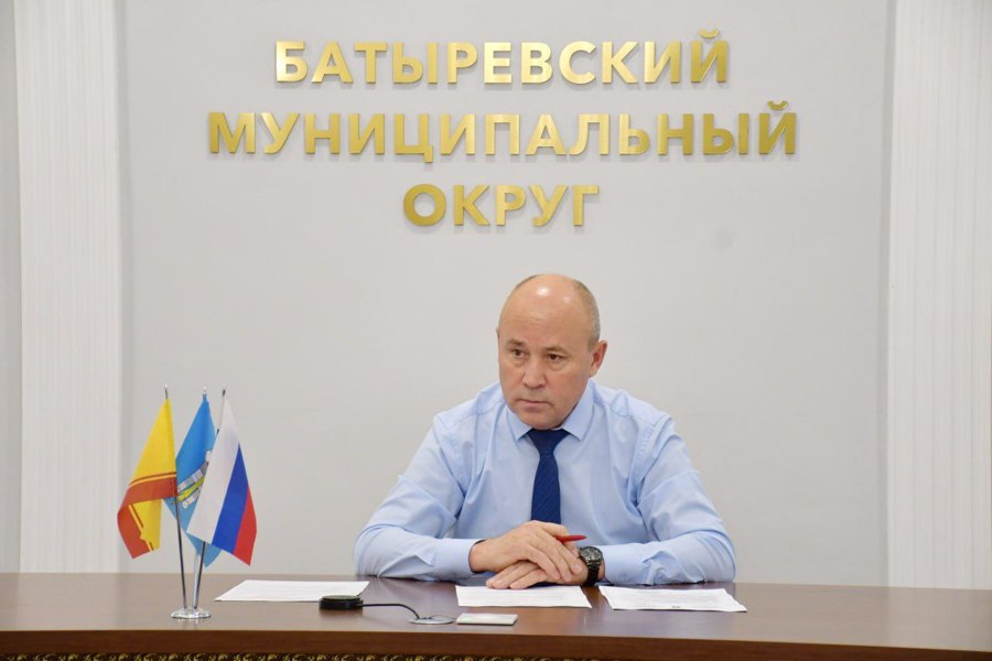 Глава Батыревского муниципального округа Рудольф Селиванов провел очередное рабочее совещание