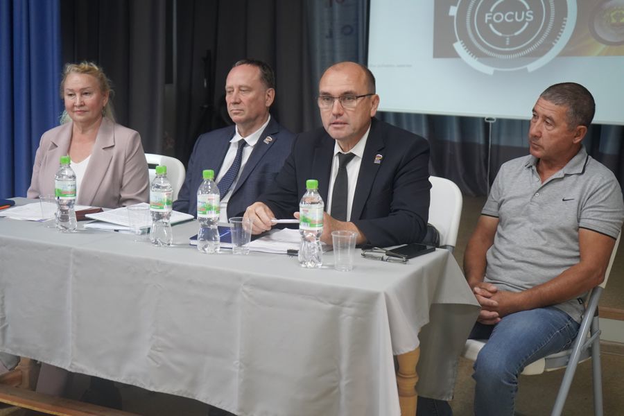 На связи с жителями: в Мариинско‑Посадском округе состоялся Единый информационный день