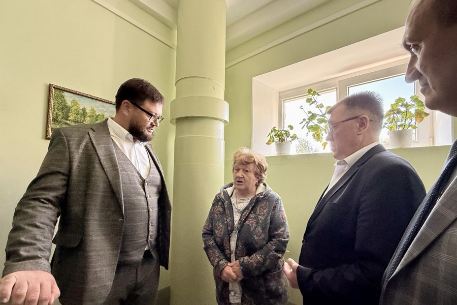 Станислав Трофимов принял участие в приемке дворовых территорий после ремонта
