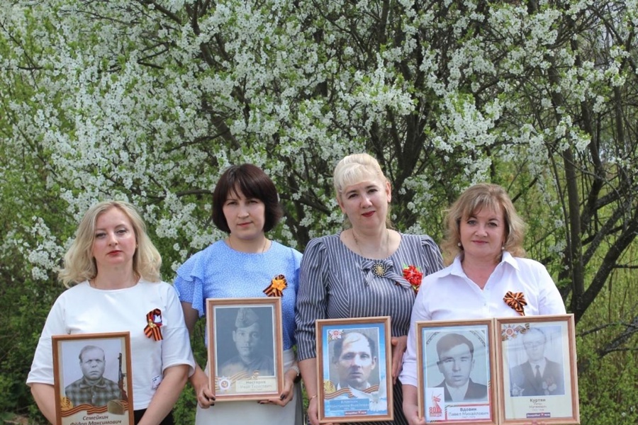 «Бессмертный полк» в Атратском доме-интернате: память, которую мы храним вместе
