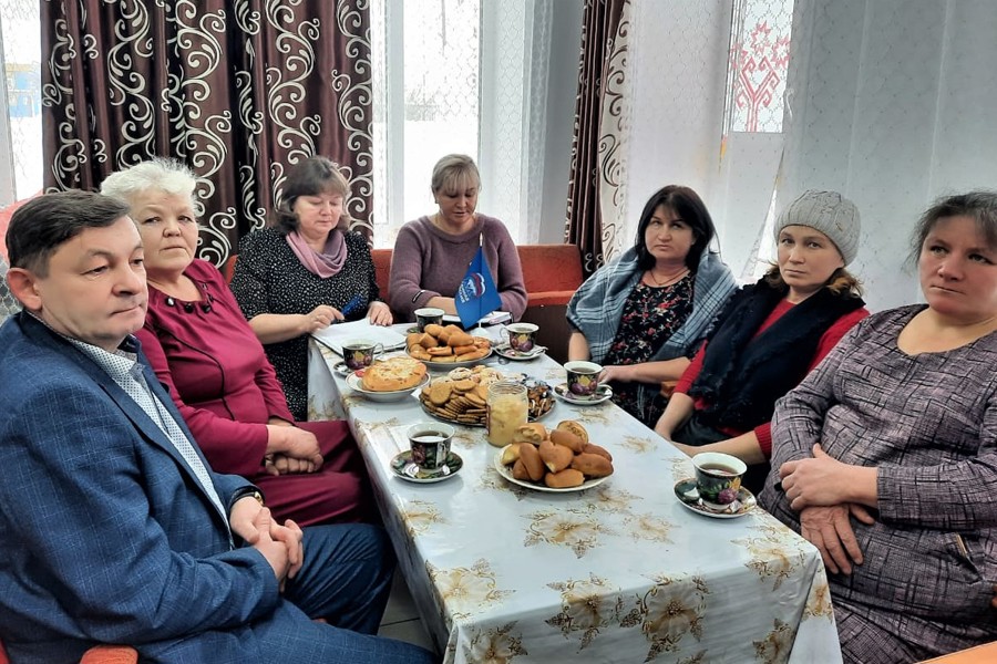 Теплая встреча прошла с матерями и жёнами участников СВО