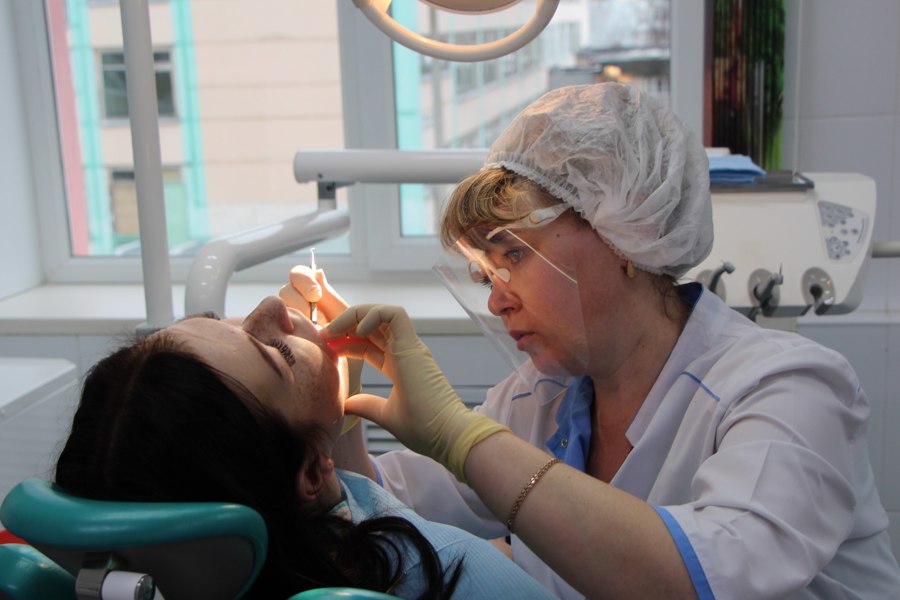 Врачи-стоматологи Новочебоксарска активно участвуют в проведении диспансеризации детей
