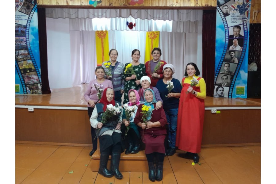 Есть женщины в русских селеньях