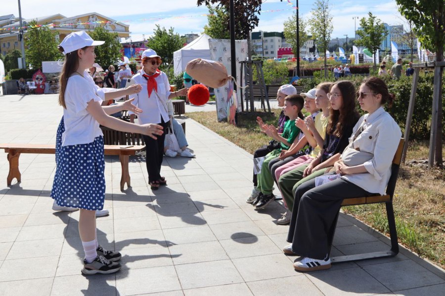Фестиваль дворовых игр собрал детей и взрослых