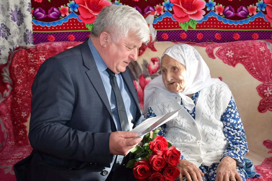 Строитель Сурского рубежа Алия Керимовна Феизова отметила свой 100-летний юбилей