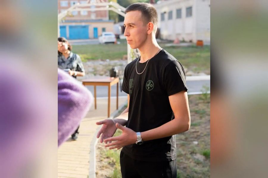 Коллектив Новоатайской школы пополнился молодым специалистом