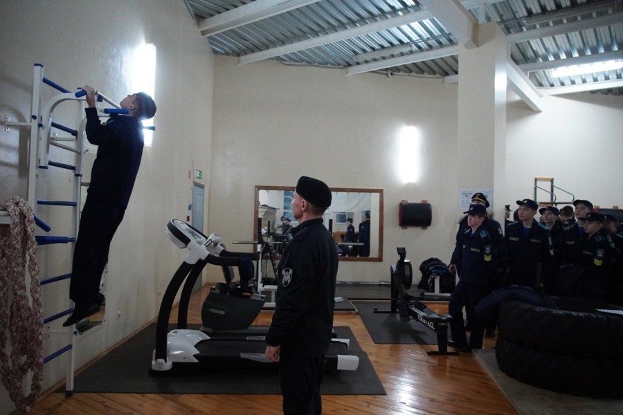 Учащиеся Кадетского корпуса Приволжского федерального округа посетили базу ОМОН «Сувар»