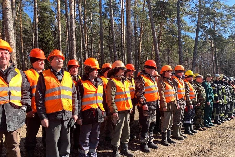 К лесным пожарам готовы: в Заволжье прошли командные учения с участием сотрудников Чебоксарского лесничества