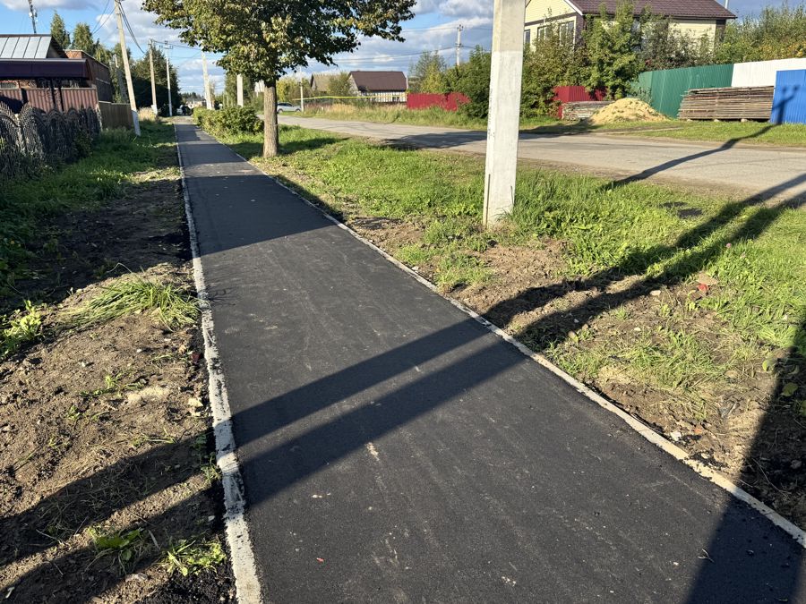 На улице Пионерская в поселке Ибреси завершено обустройство тротуара
