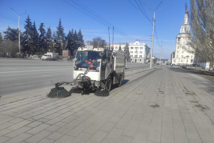 Более 1200 тонн мусора уже вывезено с дорог г. Чебоксары