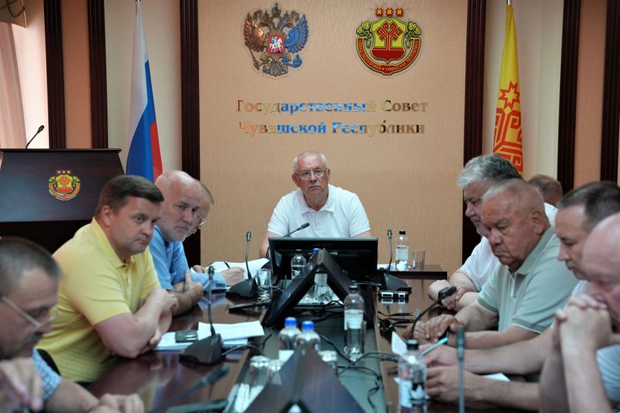 Общественный совет при Государственном Совете Чувашской Республики рассмотрел девять законопроектов