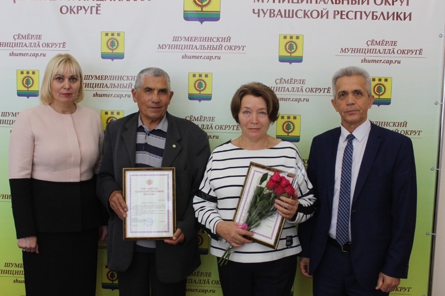 Светлана Каликова поздравила с Международным днем пожилых людей жителей Шумерлинского МО
