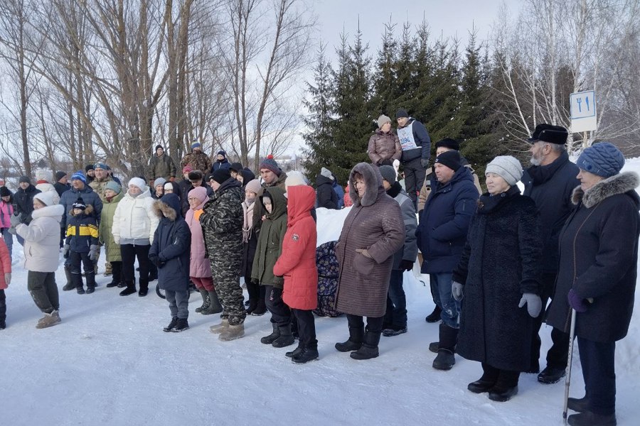 В с. Чебаково прошел спортивный фестиваль памяти А.Н. Юхтанова. Мероприятие собрало многочисленных участников и зрителей.