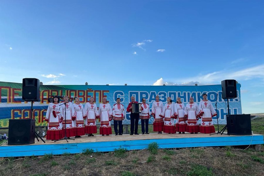 Байдеряковский народный хор Байдеряковского СДК в селе Азбаба Апастовского района Республики Татарстан