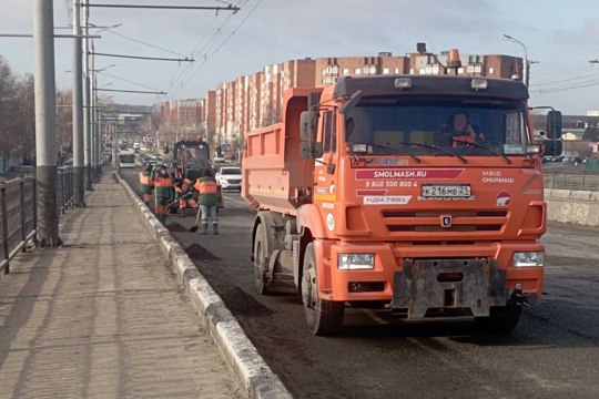 АО «Дорэкс» продолжает весенний ремонт дорог в Чебоксарах