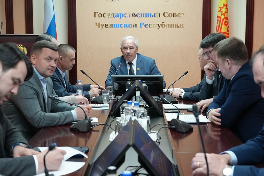 В Госсовете обсудили  вопросы содержания и восстановления автомобильных дорог
