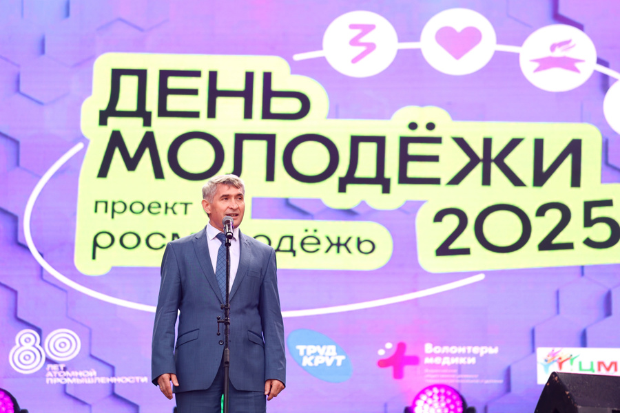 День молодежи: Олег Николаев о знаниях, новых возможностях и будущем города Чебоксары