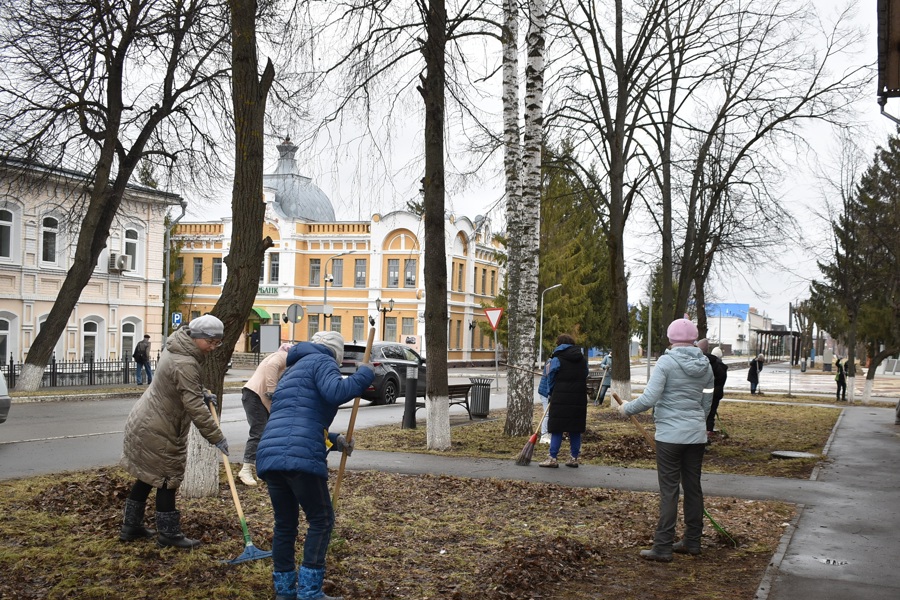 В Ядрине  прошел Всероссийский субботник!
