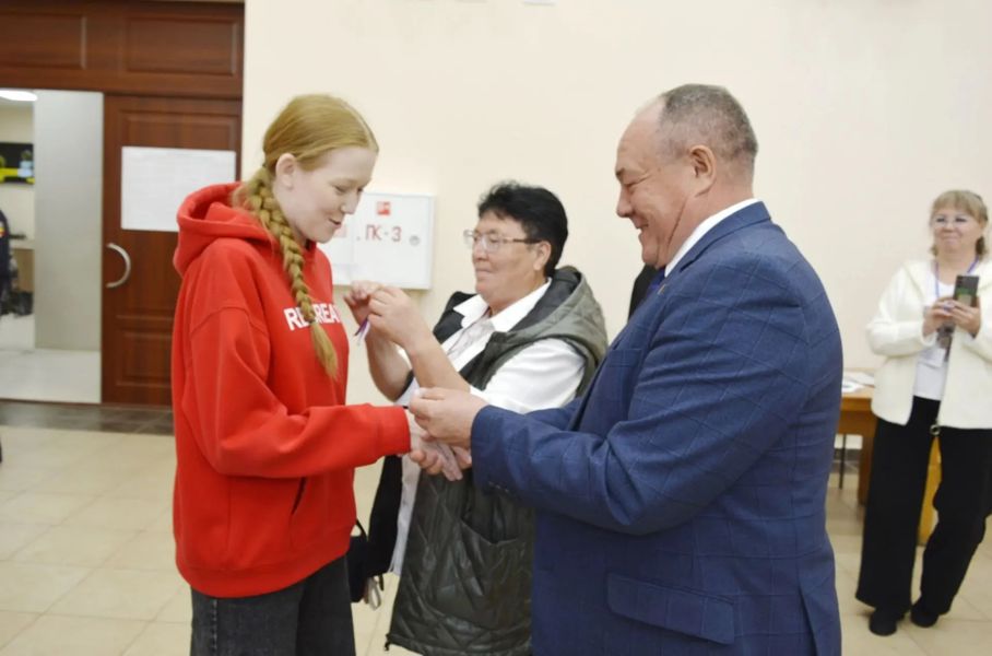 Первое осмысленное участие в жизни страны
