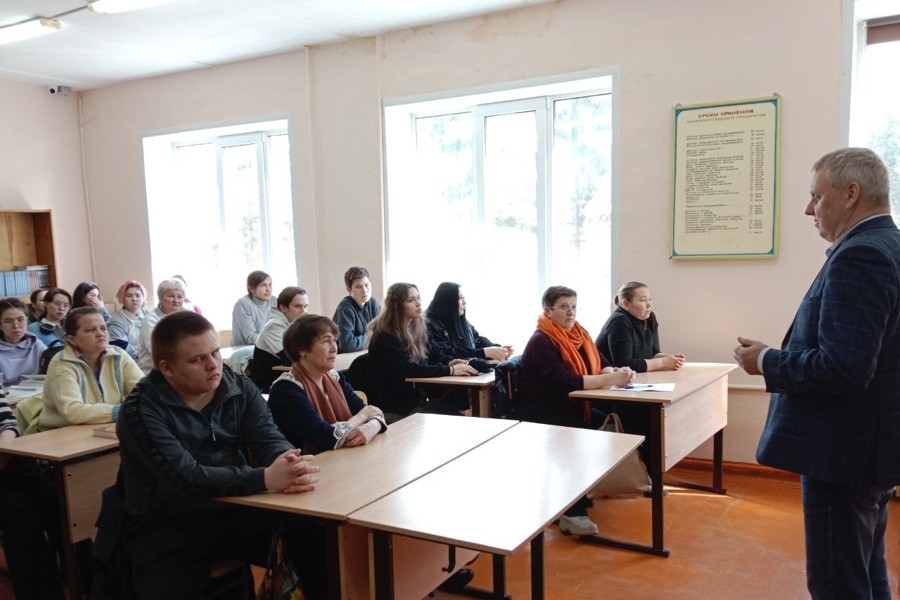 Состоялось расширенное совещание по подготовке к весенне-полевым работам 2025 года в сельхозорганизациях и крестьянско-фермерских хозяйствах