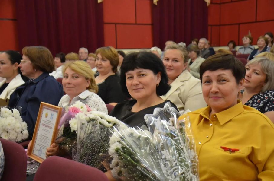 В преддверии нового учебного года в Козловском муниципальном округе состоялась августовская конференция педагогических работников