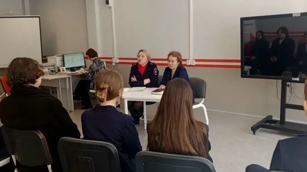 КРУГЛЫЙ СТОЛ «ВСЕ В ТВОИХ РУКАХ!»