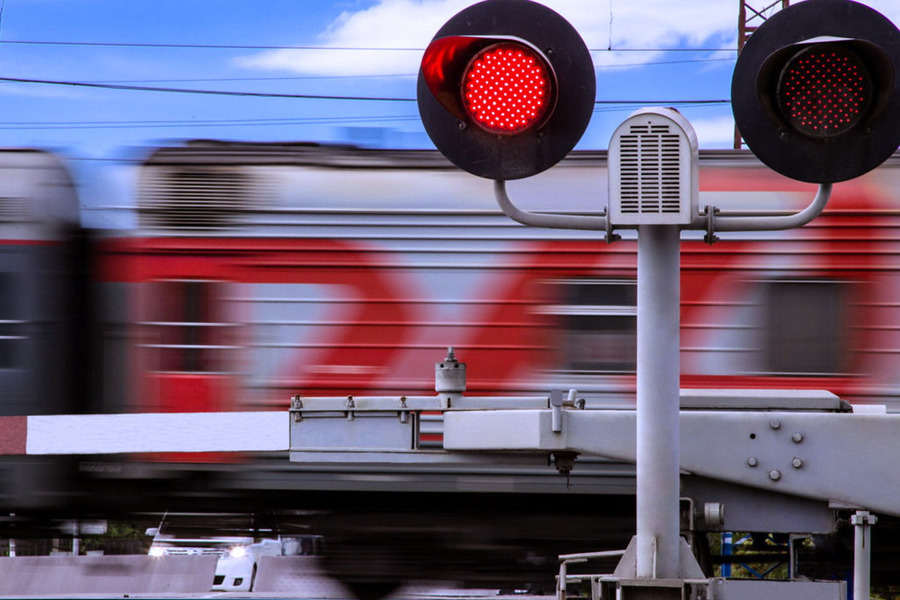 К сведению граждан: Железнодорожные переезды – объекты повышенной опасности