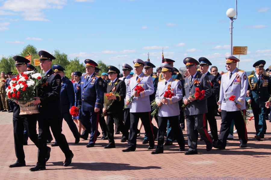 В День 78-летия Великой Победы ветераны и общественность Ленинского района г. Чебоксары приняли участие в возложении цветов к Монументу Славы