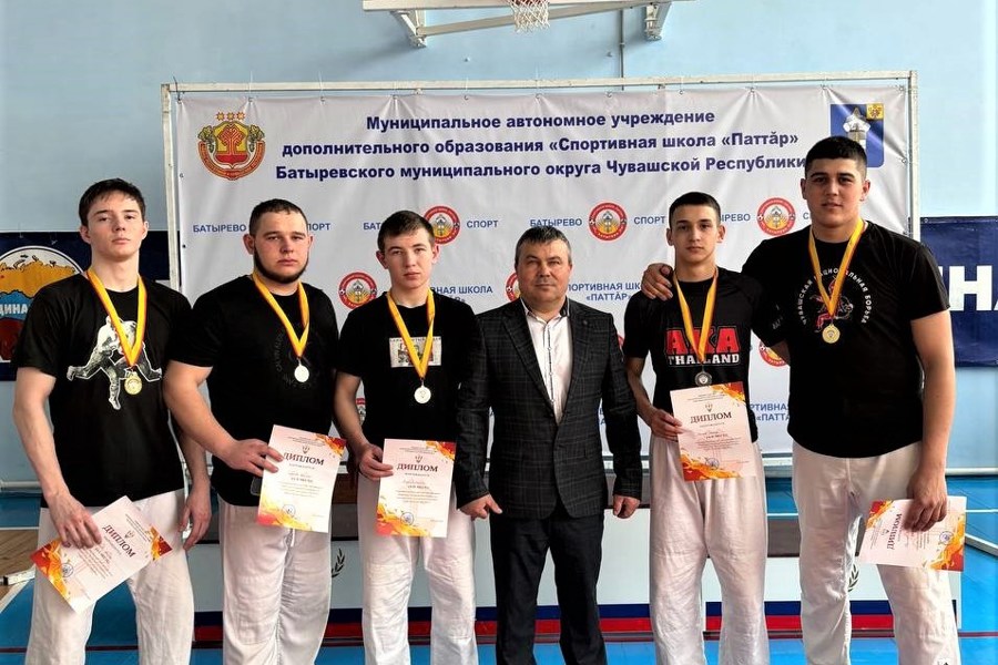 Роман Иванов и Евгений Абрамов - победители муниципального этапа чемпионата Чувашии 2025 года по борьбе «Керешу»!