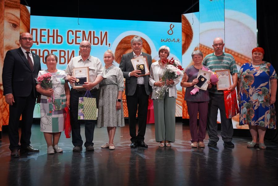 День семьи, любви и верности отметили в Мариинско-Посадском округе