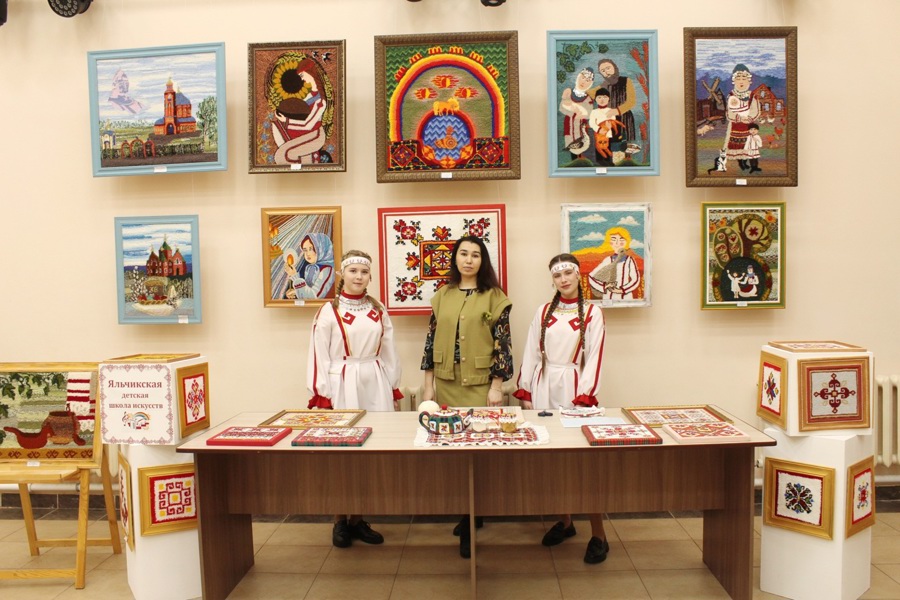Выставки на Дне правительства