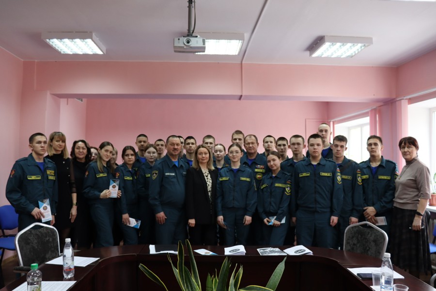 ГКЧС Чувашии: на базе Поисково-спасательной службы состоялся день карьеры