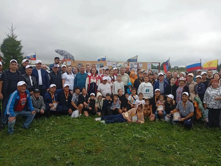 Праздник для всех поколений: в Старой Шемурше прошли мероприятия ко Дню строителя и Дню физкультурника