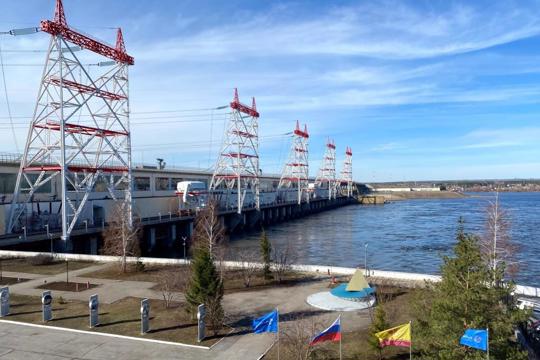 Чебоксарская ГЭС пропускает половодье в базовом режиме