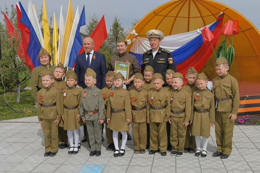 Парад дошколят  в преддверии Дня Победы