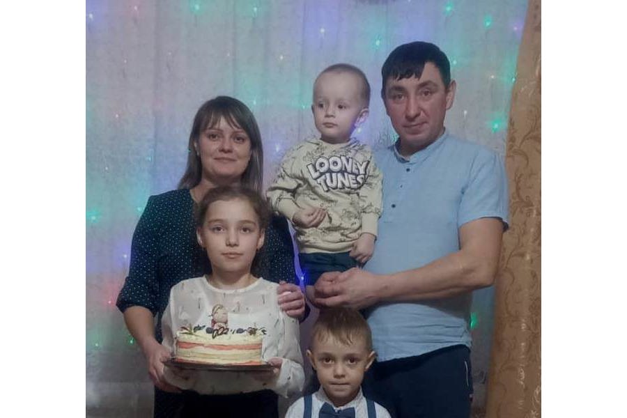 Республиканский материнский капитал и социальный контракт помогли улучшить финансовое положение семьи Шерне из Янтиковского муниципального округа