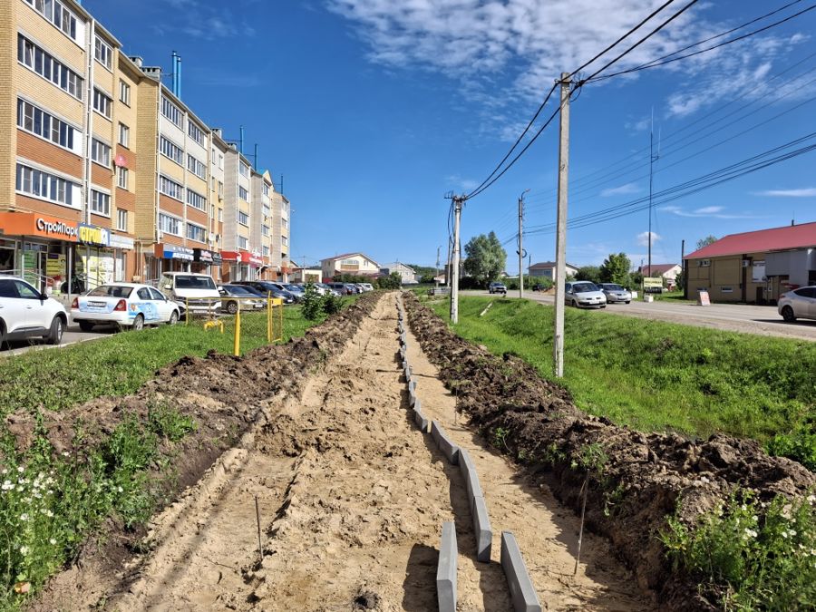 В Канаше стартовали работы по обустройству тротуаров в рамках программы благоустройства