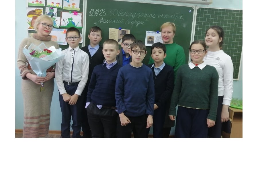 Сотрудники специальной библиотеки имени Льва Толстого провели литературно-музыкальную гостиную