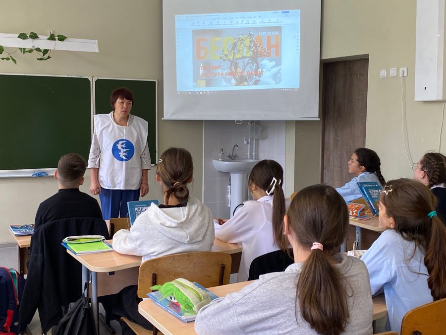 «Память, которая объединяет»: в Ибресинской СОШ №2 прошли тематические мероприятия активистов Женского движения