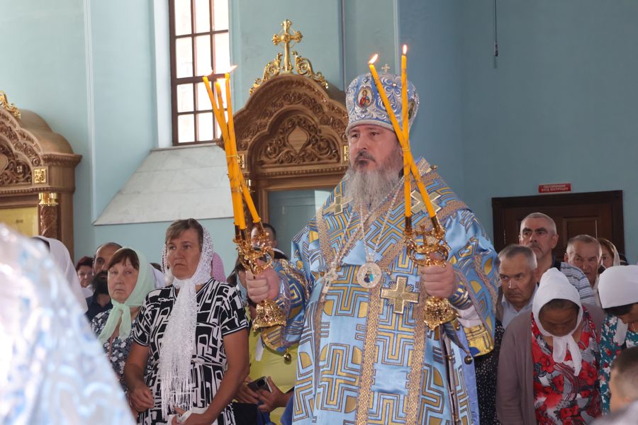 Престольный праздник в Тихвинском Богородицком женском монастыре