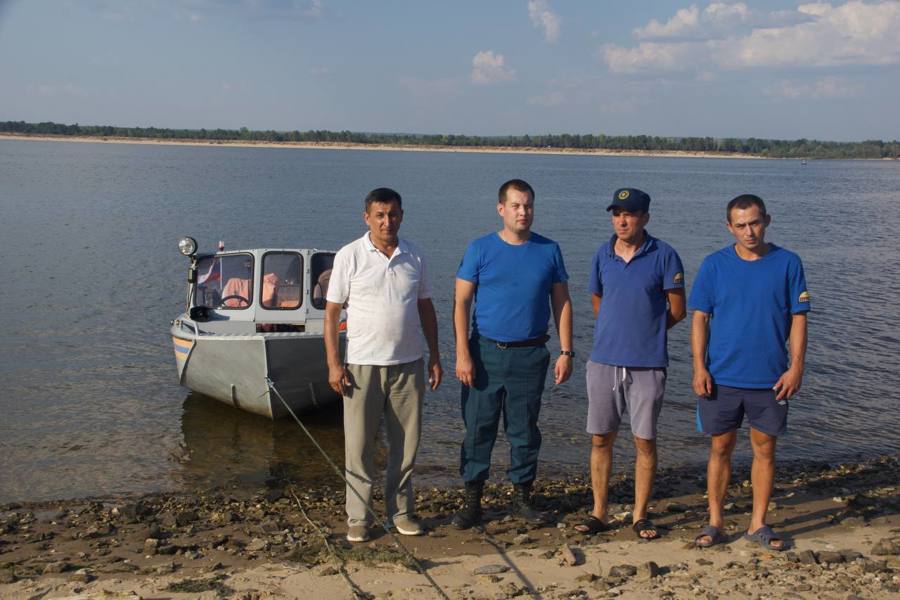 Важно не допустить происшествий на воде: сотрудники ГКЧС Чувашии провели профилактический рейд в Новочебоксарске