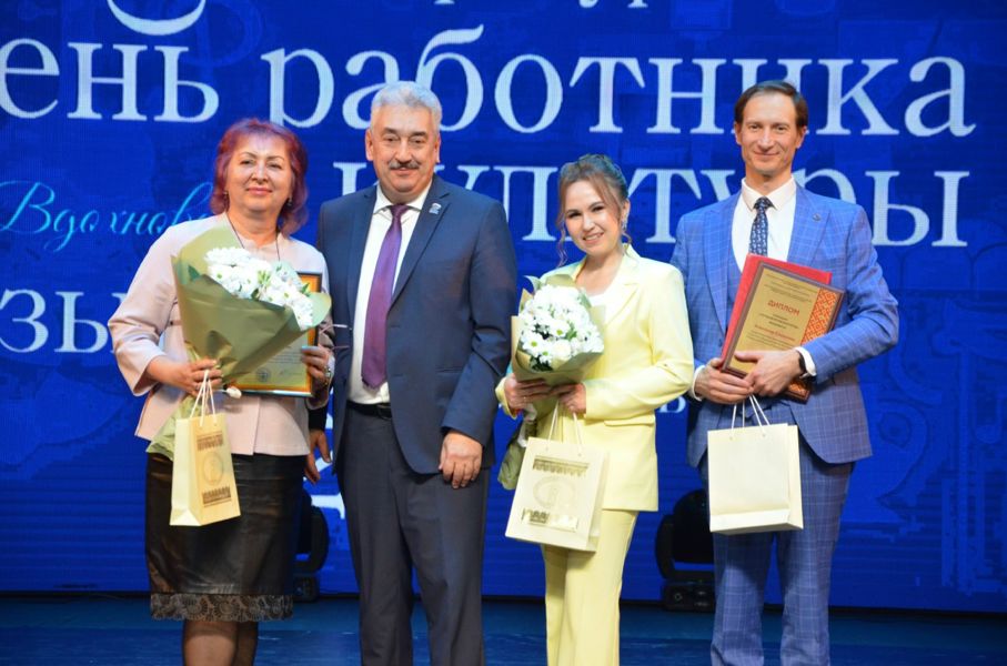 Заслуженные награды — работникам культуры Цивильского округа!