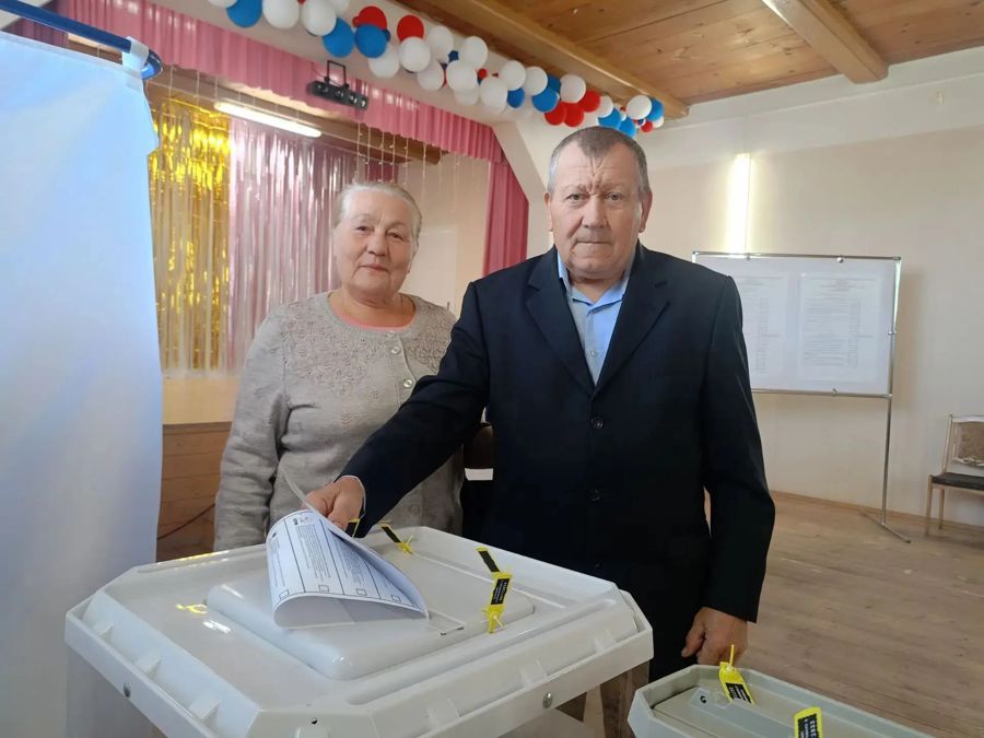 Единый день голосования: ход выборов на 15 часов