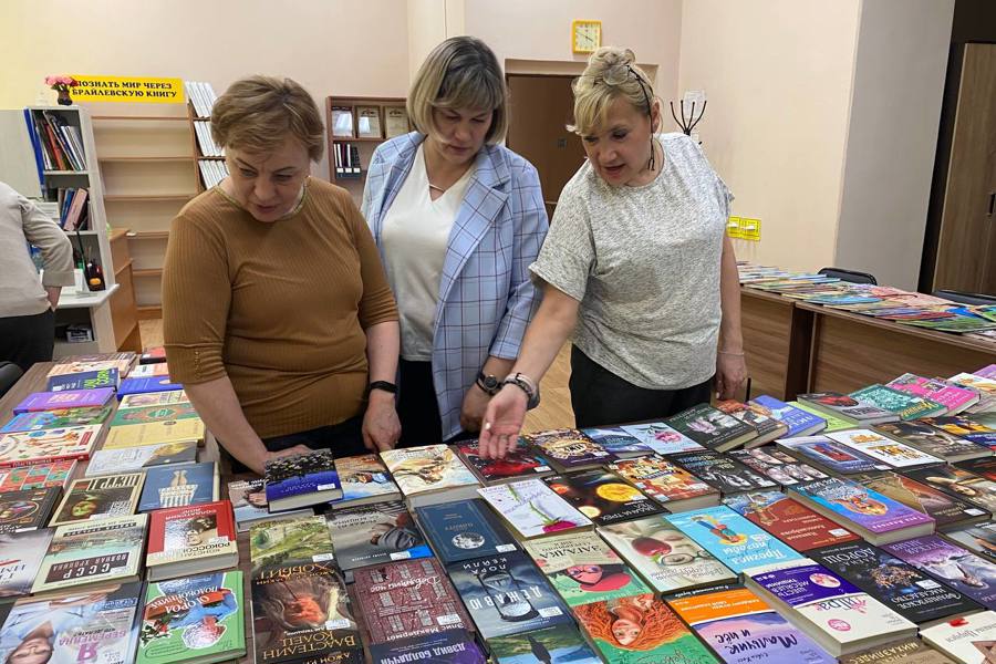 Новые книжные поступления в Чувашскую республиканскую специальную библиотеку имени Л. Н. Толстого