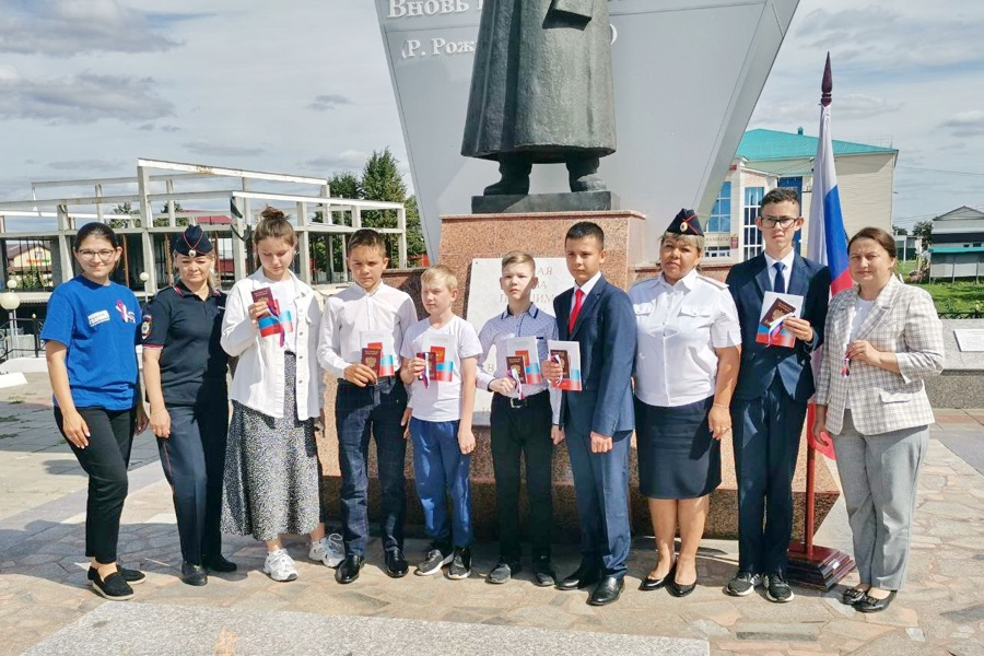 Церемония вручения паспортов в Батыревском муниципальном округе
