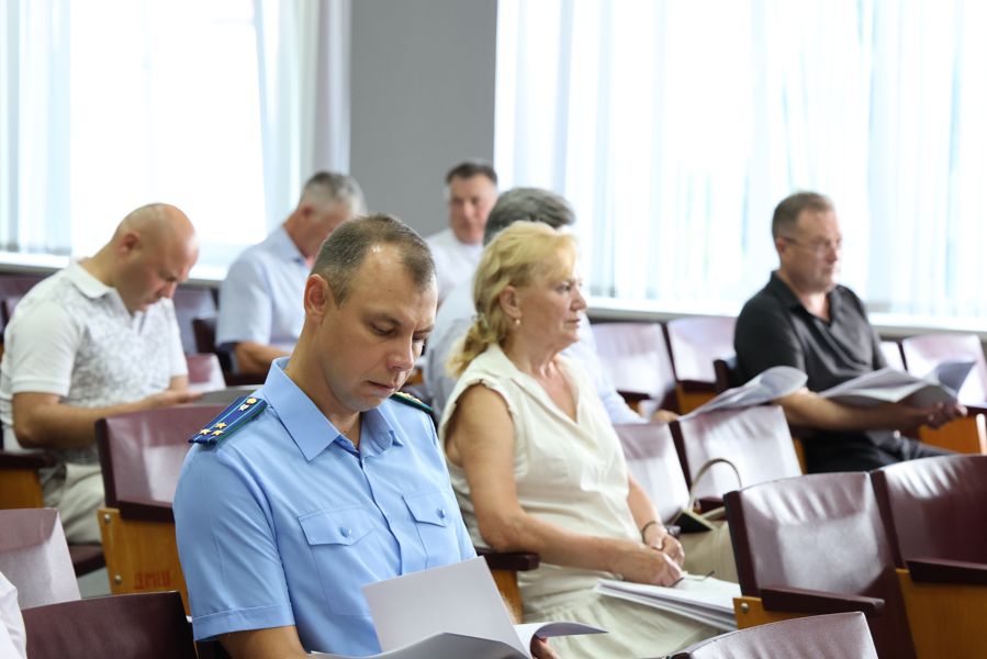 Состоялось тридцать третье заседание Собрания депутатов Канашского муниципального округа