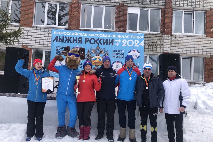 Команда администрация Ибресинского муниципального округа - призер лыжной эстафеты в рамках Спартакиады работников органов государственной власти, территориальных органов федеральных органов исполнительной власти и органов местного самоуправления