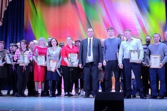 Работники бытового обслуживания и ЖКХ города Шумерля принимали поздравления с профессиональным праздником