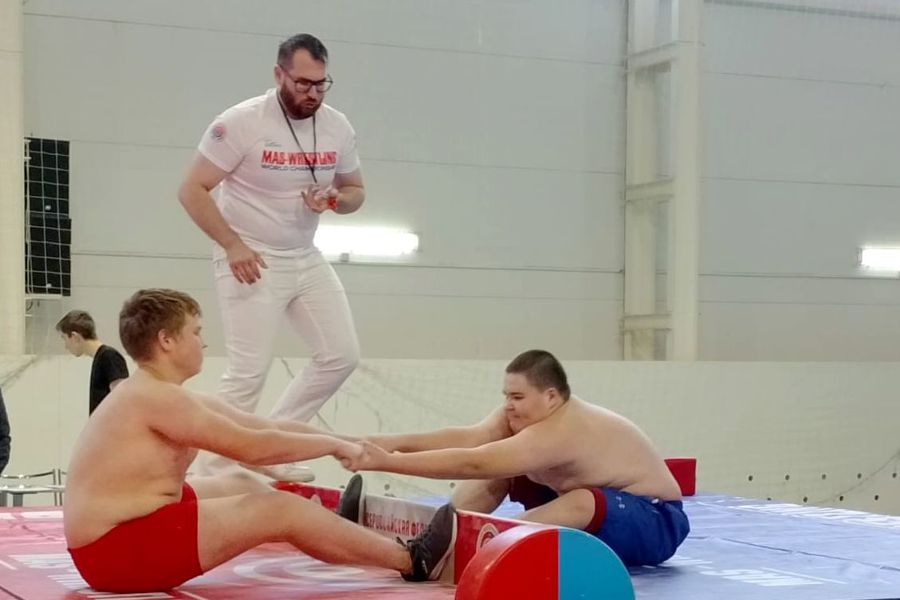 Воспитанник спортивной школы «Хастар» – бронзовый призер первенства Чувашии по мас-рестлингу